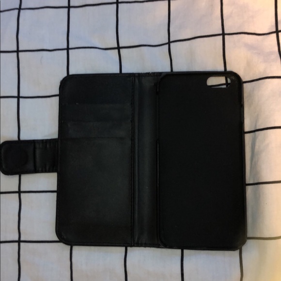 iphone 6s wallet case with magnet close! - Picture 2 of 4